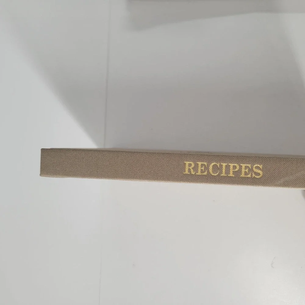 Elegant Gold‎ Script Recipes Journal Hardcover Recipe Book